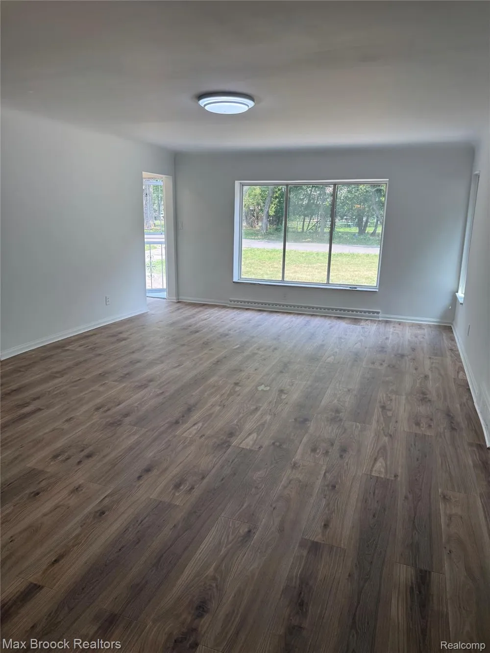 21613 Wallace Drive Southfield City, MI 48075