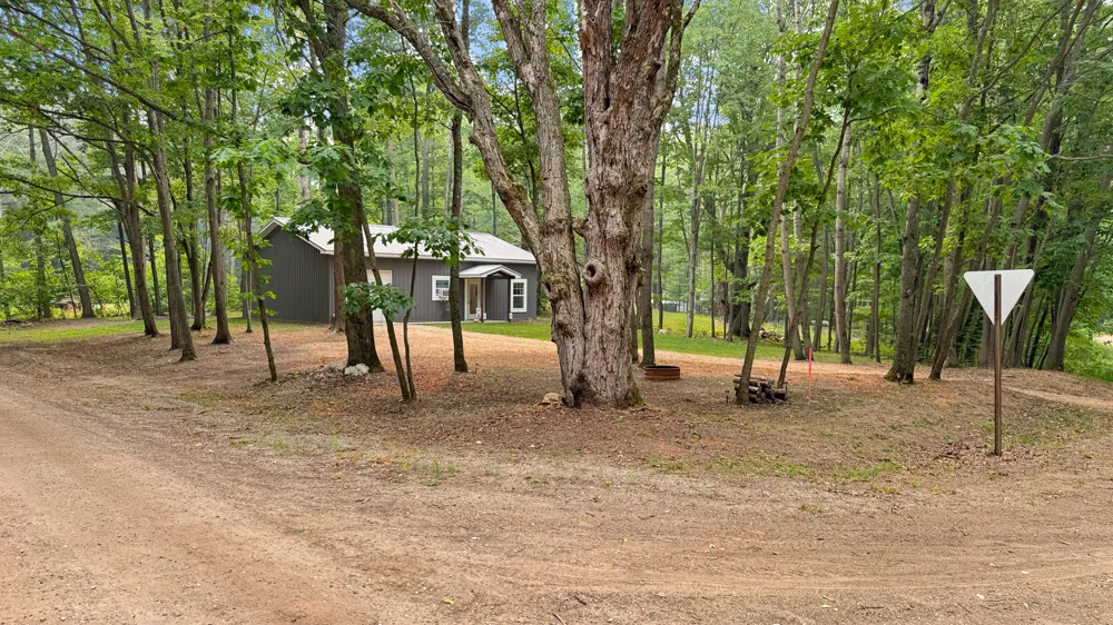 99 Middle Trail Leroy, MI 49655