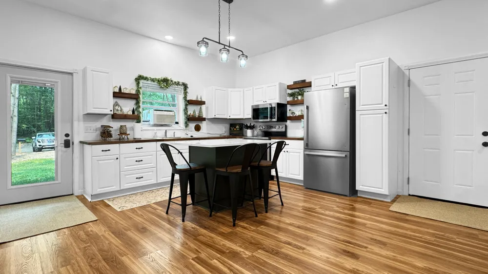 99 Middle Trail Leroy, MI 49655