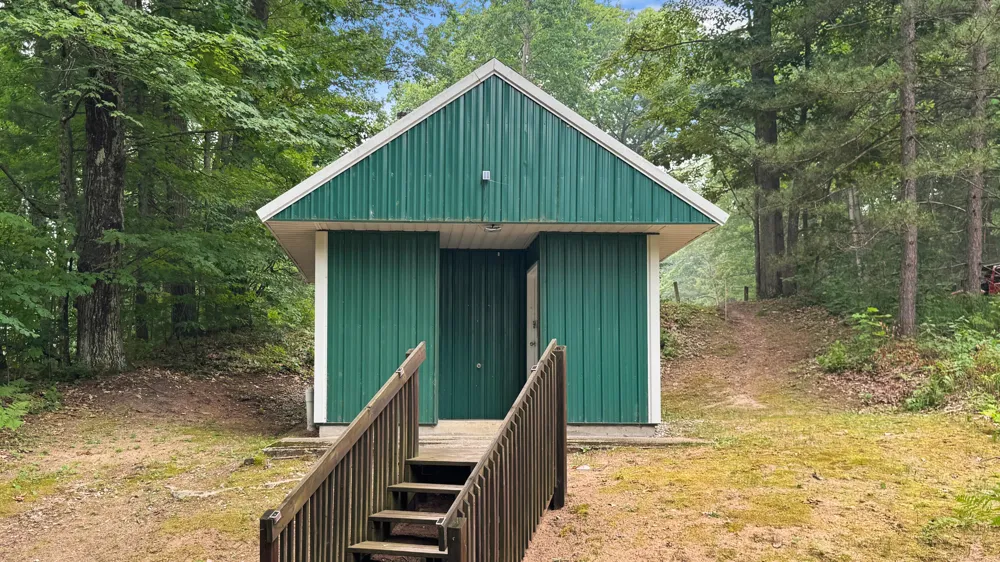 99 Middle Trail Leroy, MI 49655