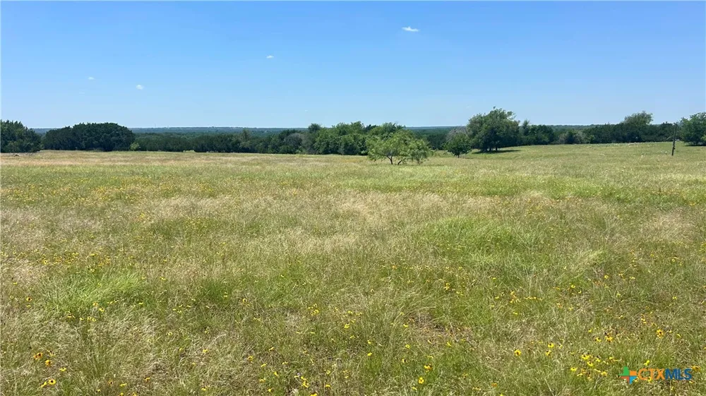 422 County Road 340 McGregor, TX 76657