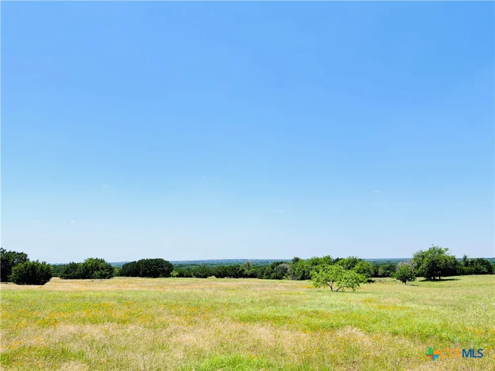 422 County Road 340 McGregor, TX 76657