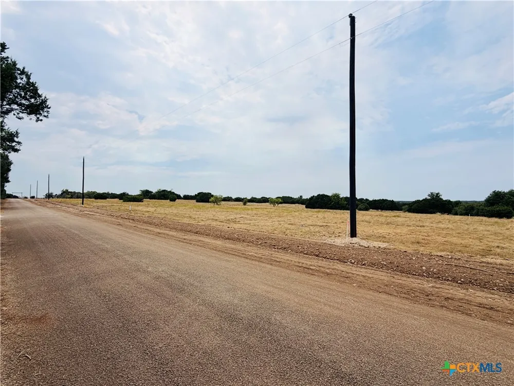 422 County Road 340 McGregor, TX 76657