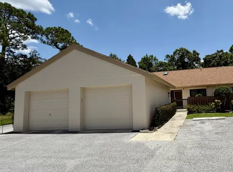 2054 SW Silver Pine Way #123-B
