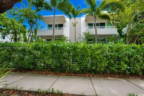 619 Meridian Ave #4