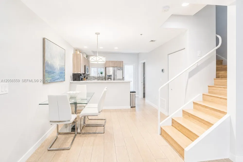 619 Meridian Ave #4 Miami Beach, FL 33139