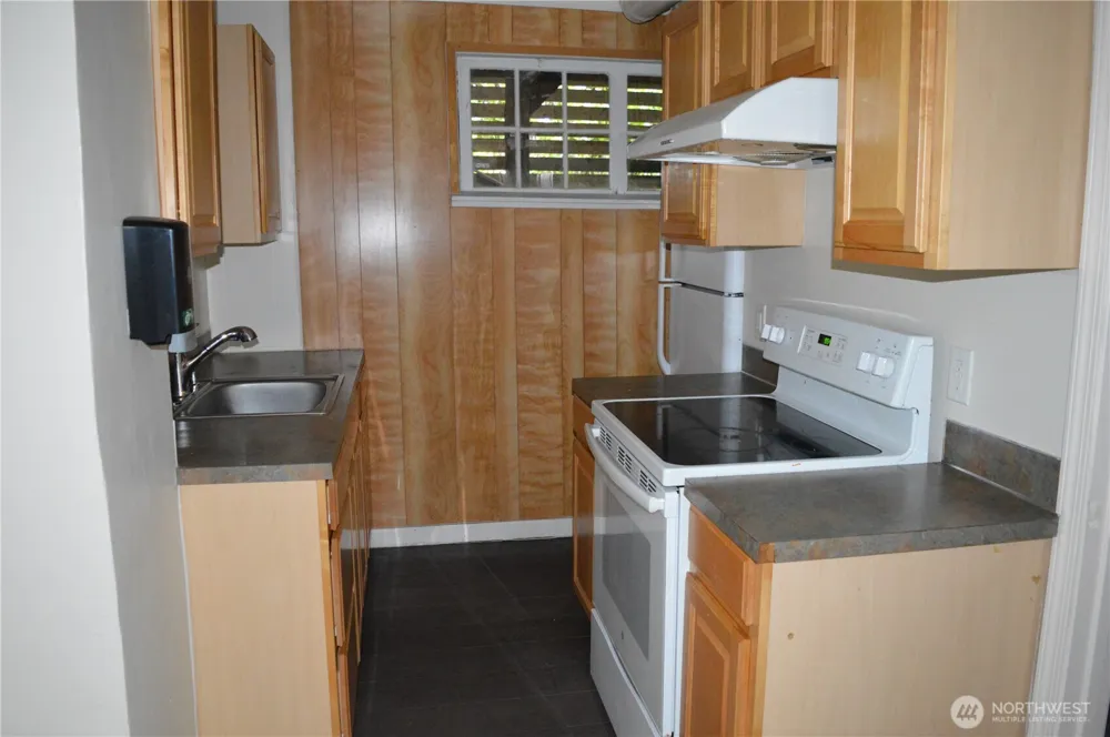 9803 Rainier Avenue S #Lower Seattle, WA 98118