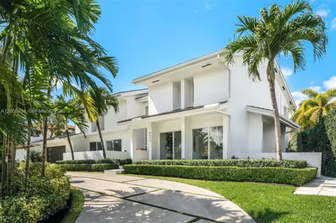 6832 Sunrise Ct
