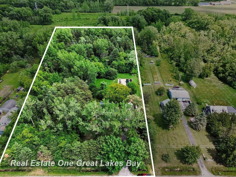 5250 Center Road Kochville Township, MI 48604