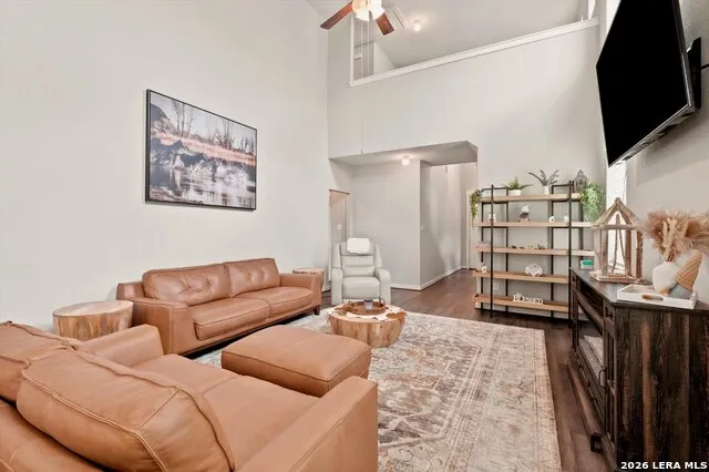 5209 Nature Path Marion, TX 78124