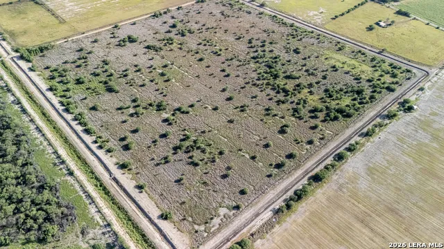 405 Lowe Rd. Quemado, TX 78877