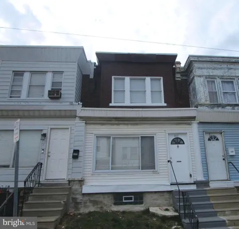 302 W LOUDEN STREET