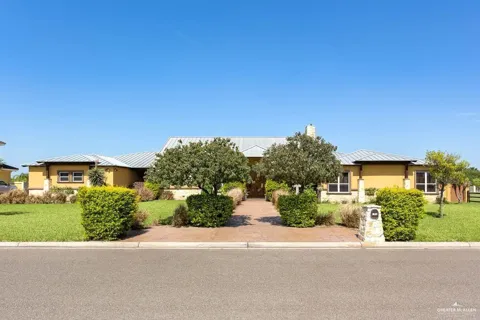 4105 Palmetto Palm Drive
