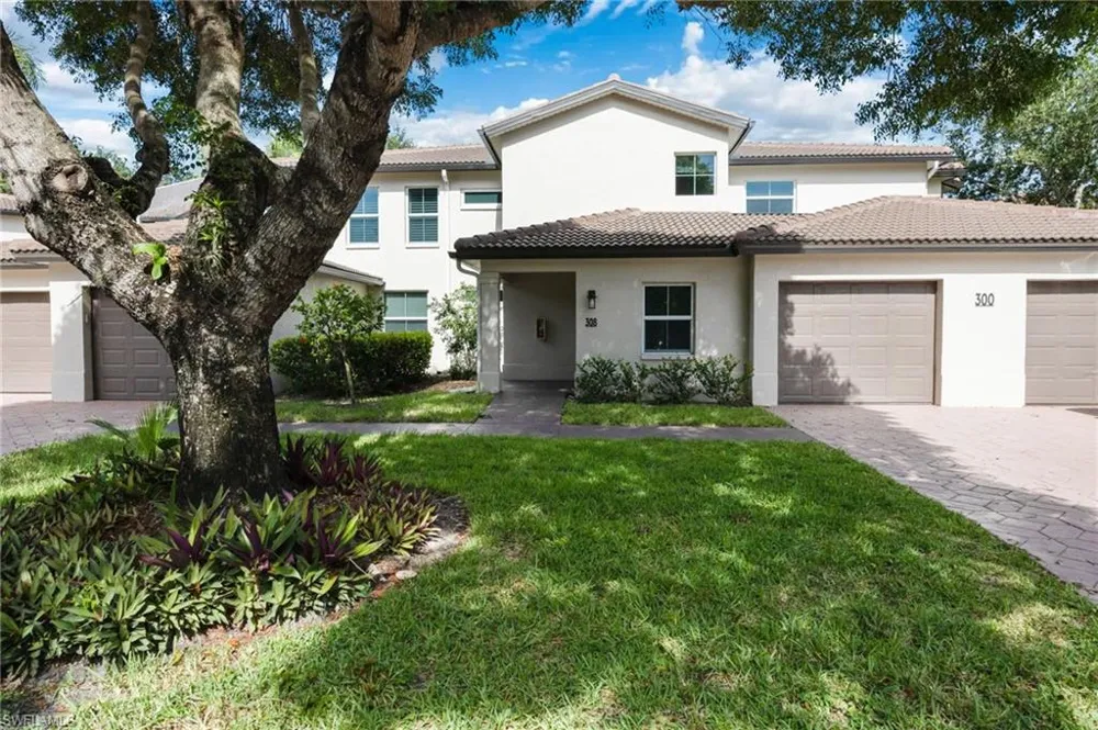 300 Diamond Circle #308 Naples, FL 34110