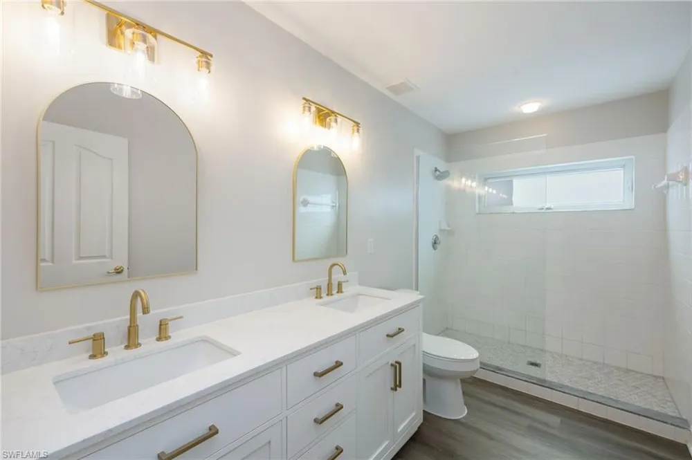300 Diamond Circle #308 Naples, FL 34110