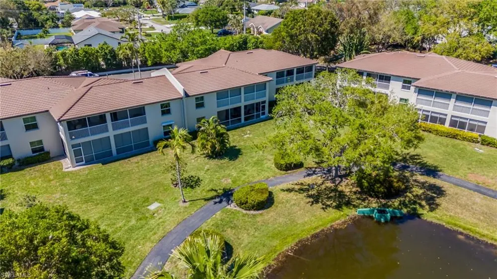 300 Diamond Circle #308 Naples, FL 34110
