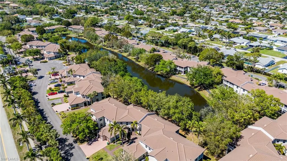 300 Diamond Circle #308 Naples, FL 34110