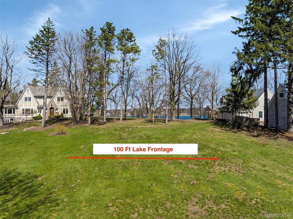 940 Lake Angelus Shores Shores Lake Angelus City, MI 48326