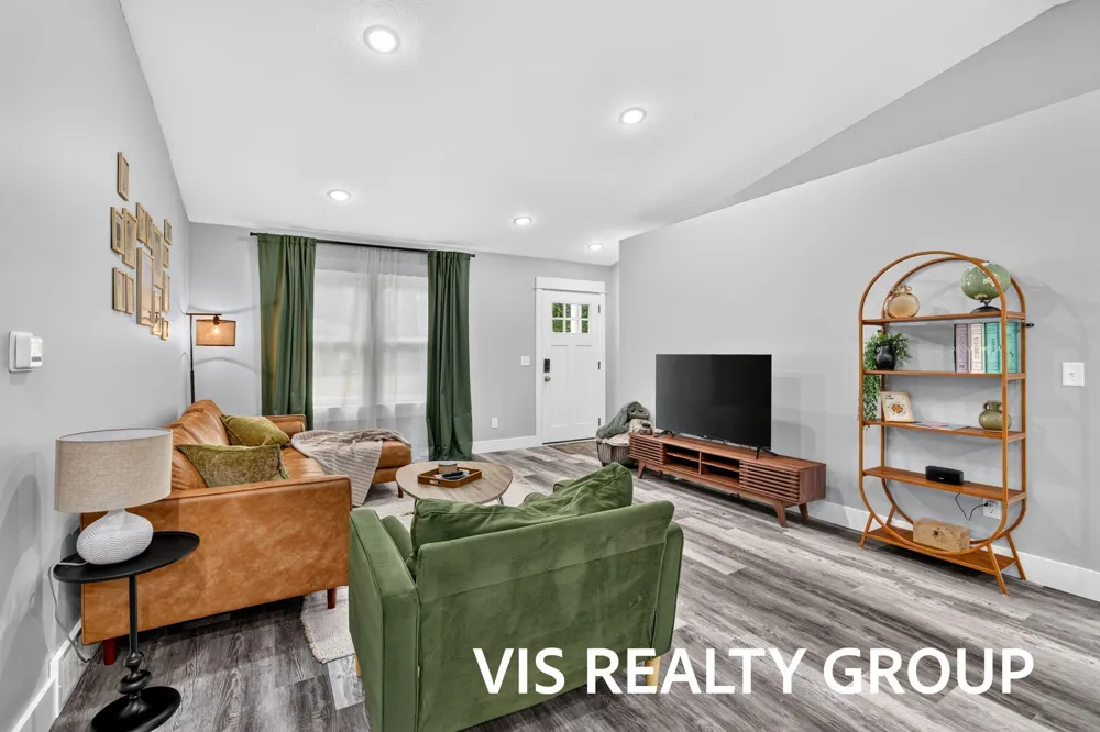 3685 Waalkes Street Norton Shores City, MI 49444