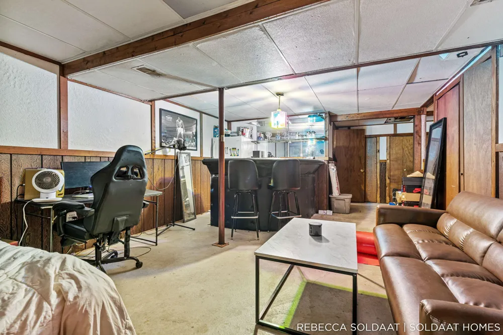2539 Chatham Woods Drive SE Cascade Charter Township, MI 49546