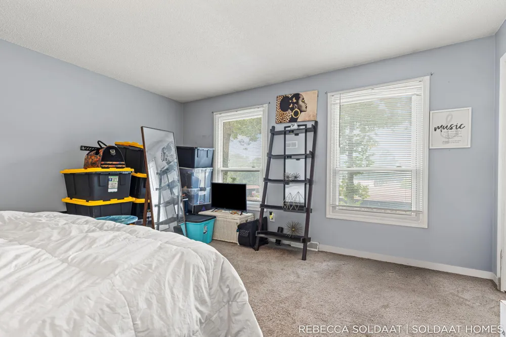 2539 Chatham Woods Drive SE Cascade Charter Township, MI 49546