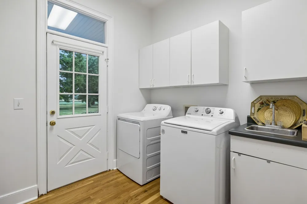 108 Ewing Dr Portland, TN 37148