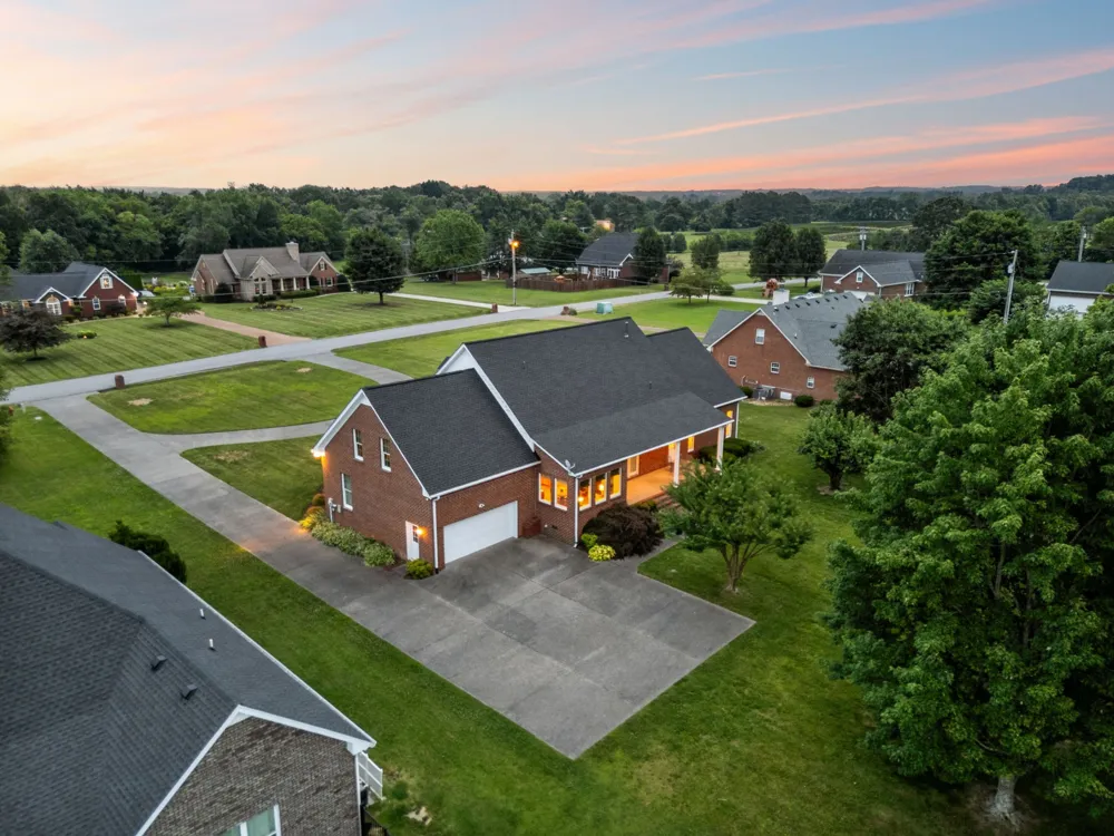 108 Ewing Dr Portland, TN 37148