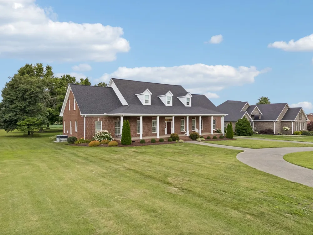 108 Ewing Dr Portland, TN 37148