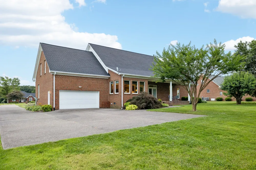 108 Ewing Dr Portland, TN 37148