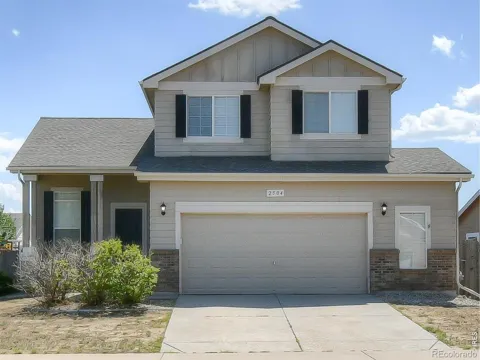 2504 Carriage Drive