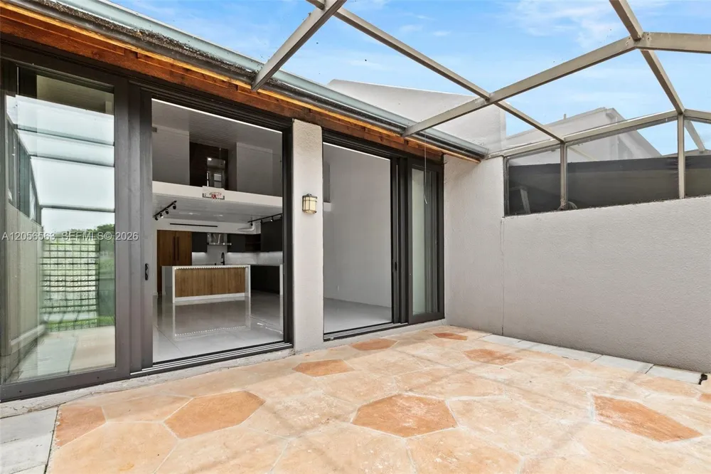 11328 NW 14th Ct Pembroke Pines, FL 33026