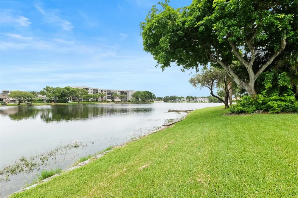 11328 NW 14th Ct Pembroke Pines, FL 33026