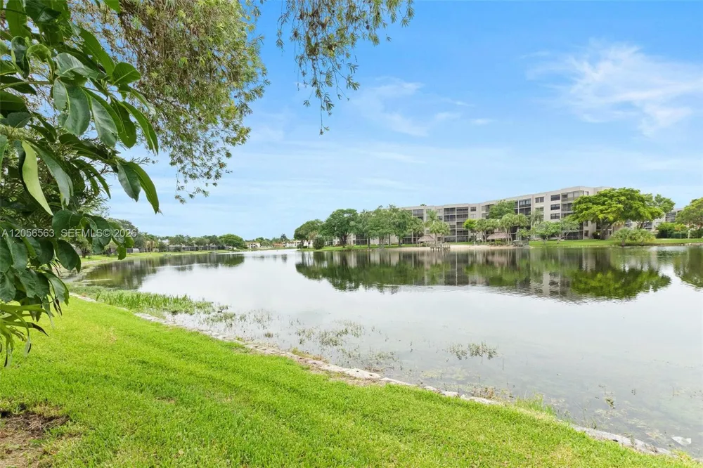 11328 NW 14th Ct Pembroke Pines, FL 33026