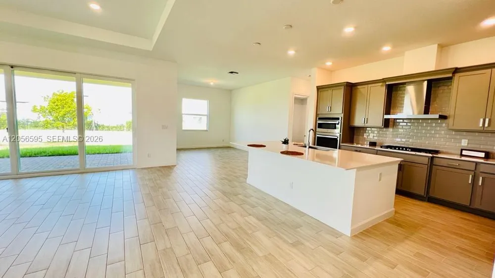 1097 Haywagon Trl #1097 Loxahatchee, FL 33470
