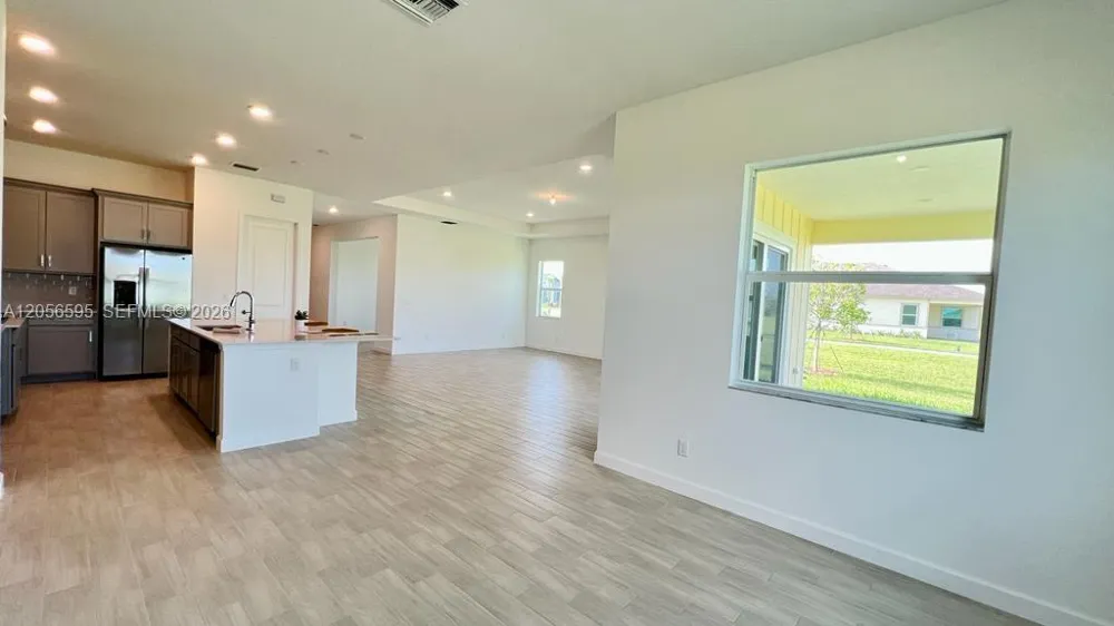 1097 Haywagon Trl #1097 Loxahatchee, FL 33470