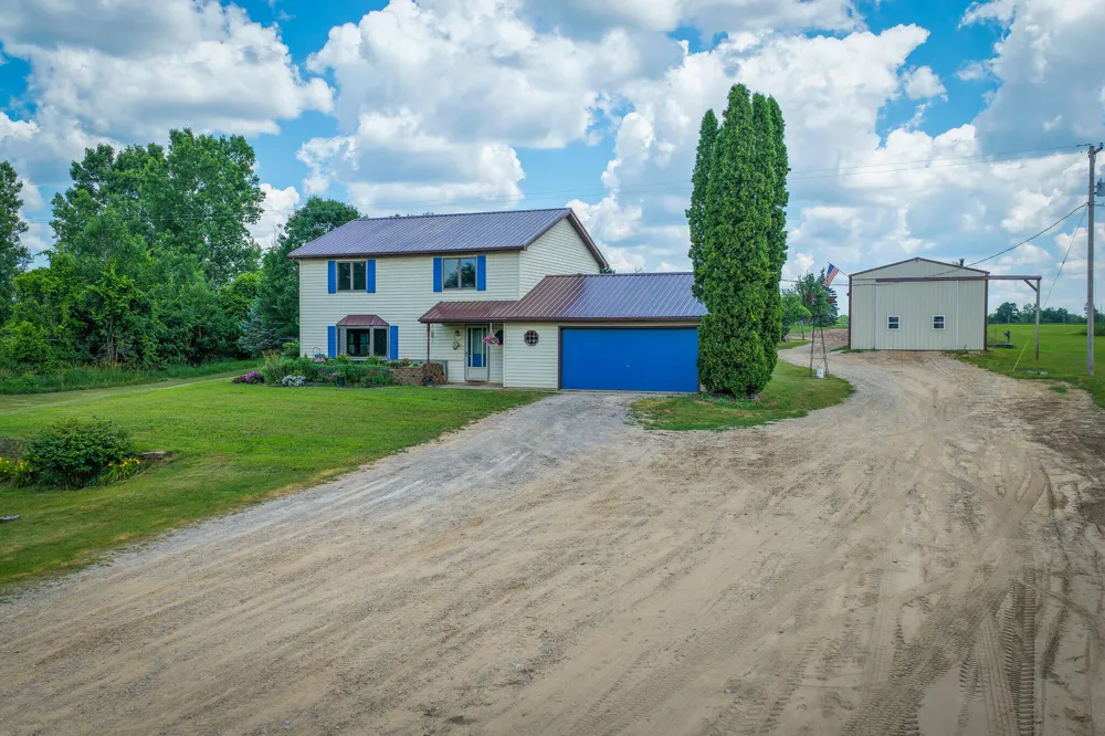 8565 S Cornwell Avenue Clare, MI 48617