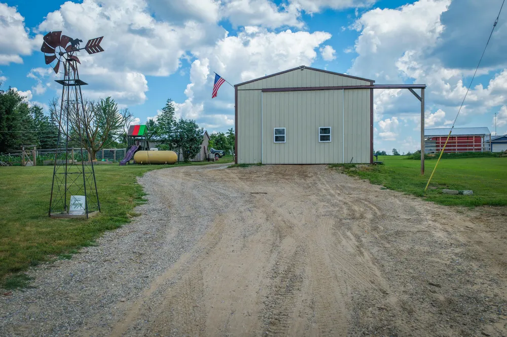 8565 S Cornwell Avenue Clare, MI 48617