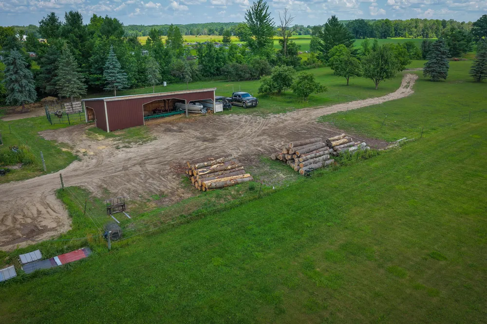 8565 S Cornwell Avenue Clare, MI 48617