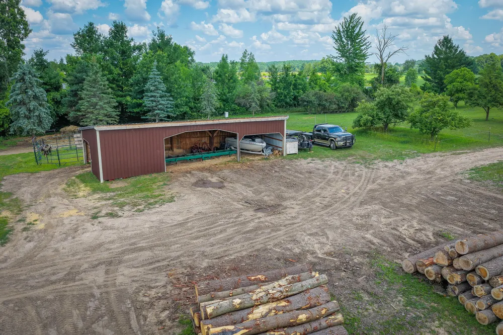 8565 S Cornwell Avenue Clare, MI 48617