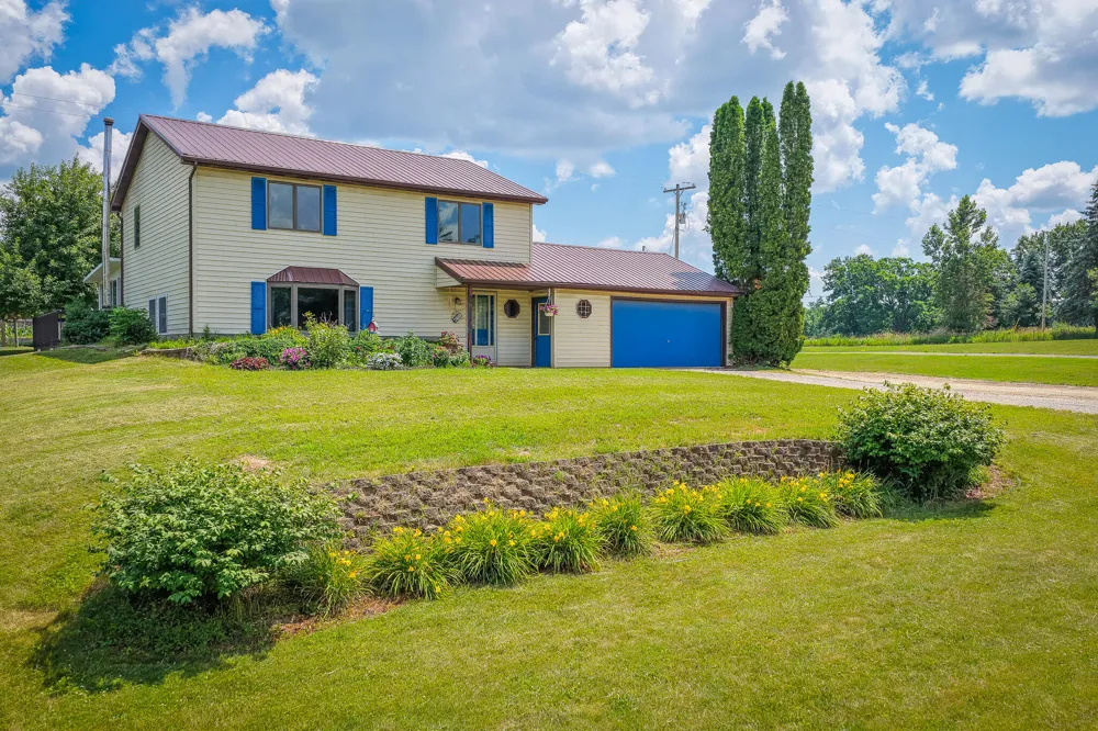 8565 S Cornwell Avenue Clare, MI 48617