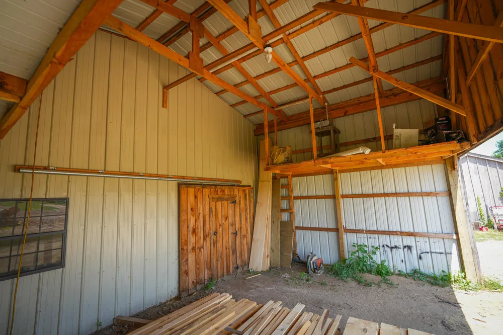 8565 S Cornwell Avenue Clare, MI 48617