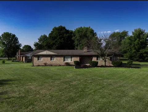 6453 Meadowwood Lane