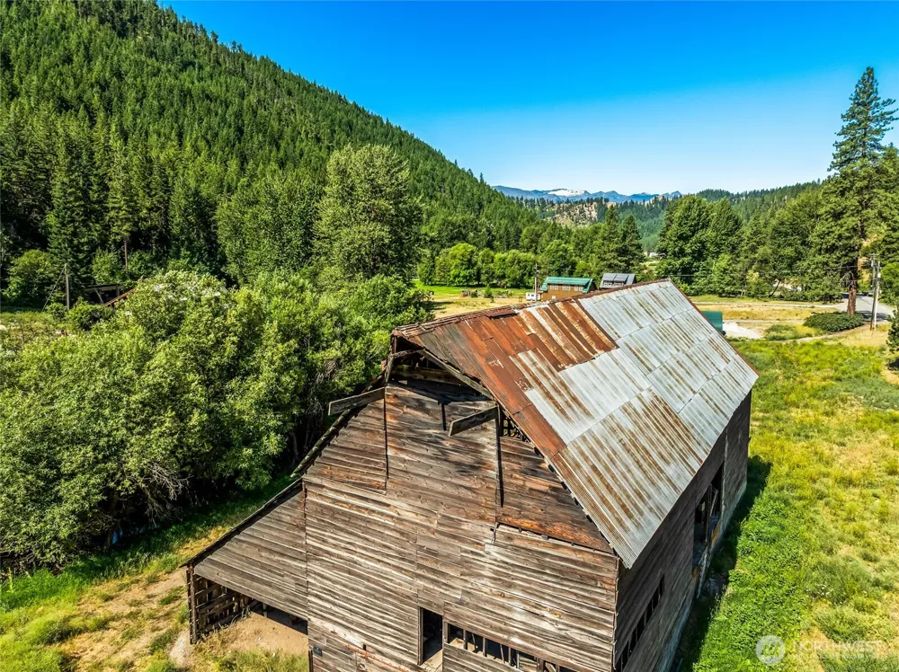10495 Merry Canyon Road Leavenworth, WA 98826