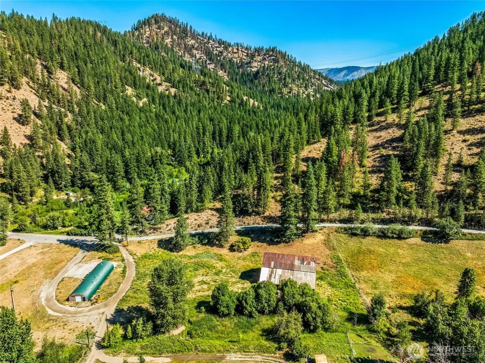 10495 Merry Canyon Road Leavenworth, WA 98826