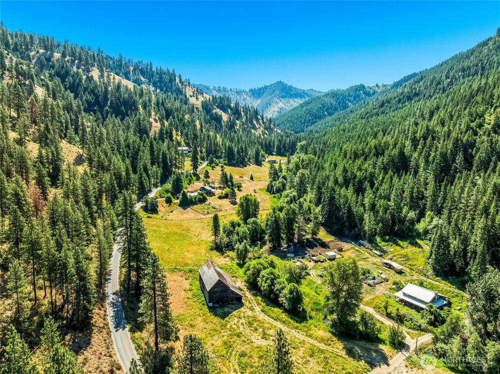 10495 Merry Canyon Road Leavenworth, WA 98826