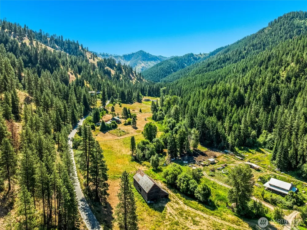 10495 Merry Canyon Road Leavenworth, WA 98826