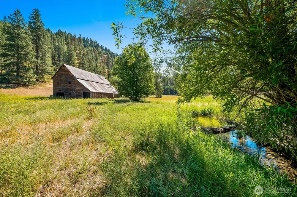 10495 Merry Canyon Road Leavenworth, WA 98826
