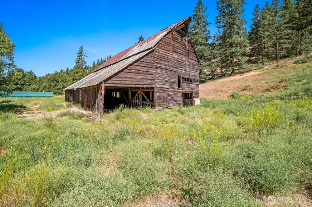 10495 Merry Canyon Road Leavenworth, WA 98826
