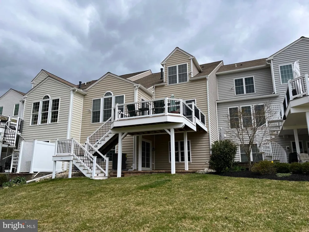 327 S CALDWELL CIRCLE Downingtown, PA 19335