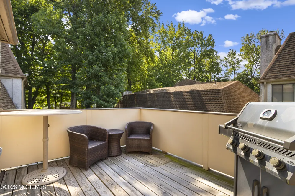 124 Park Gate Drive Edison, NJ 08820